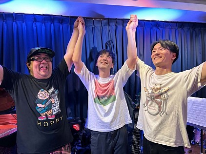Tシャツ